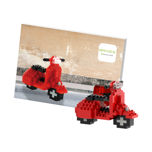 BRIXIES Postkarte Motorroller